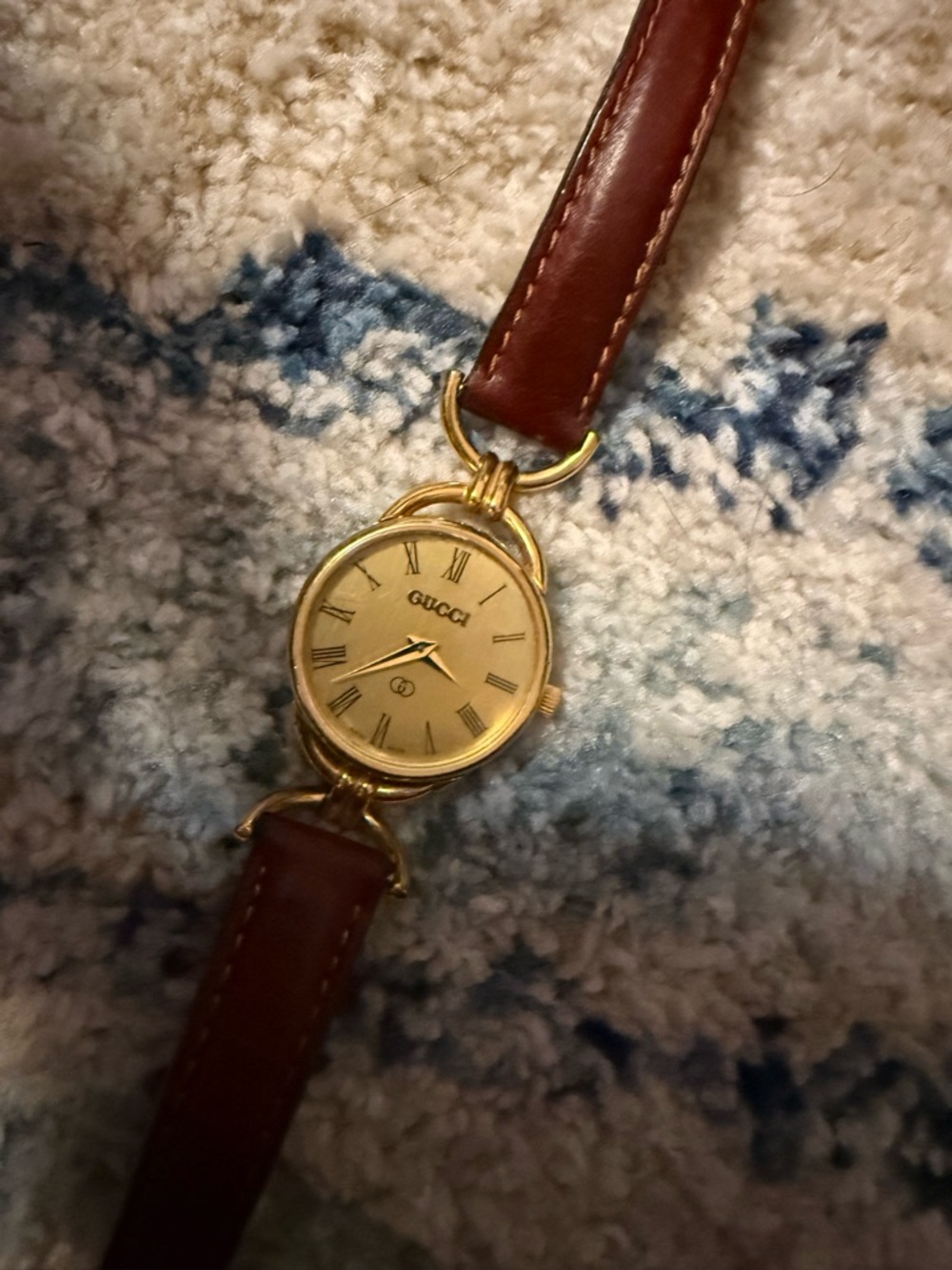 Vintage Gucci Gold Tone Round Dial with Brown Leather Strap Watch